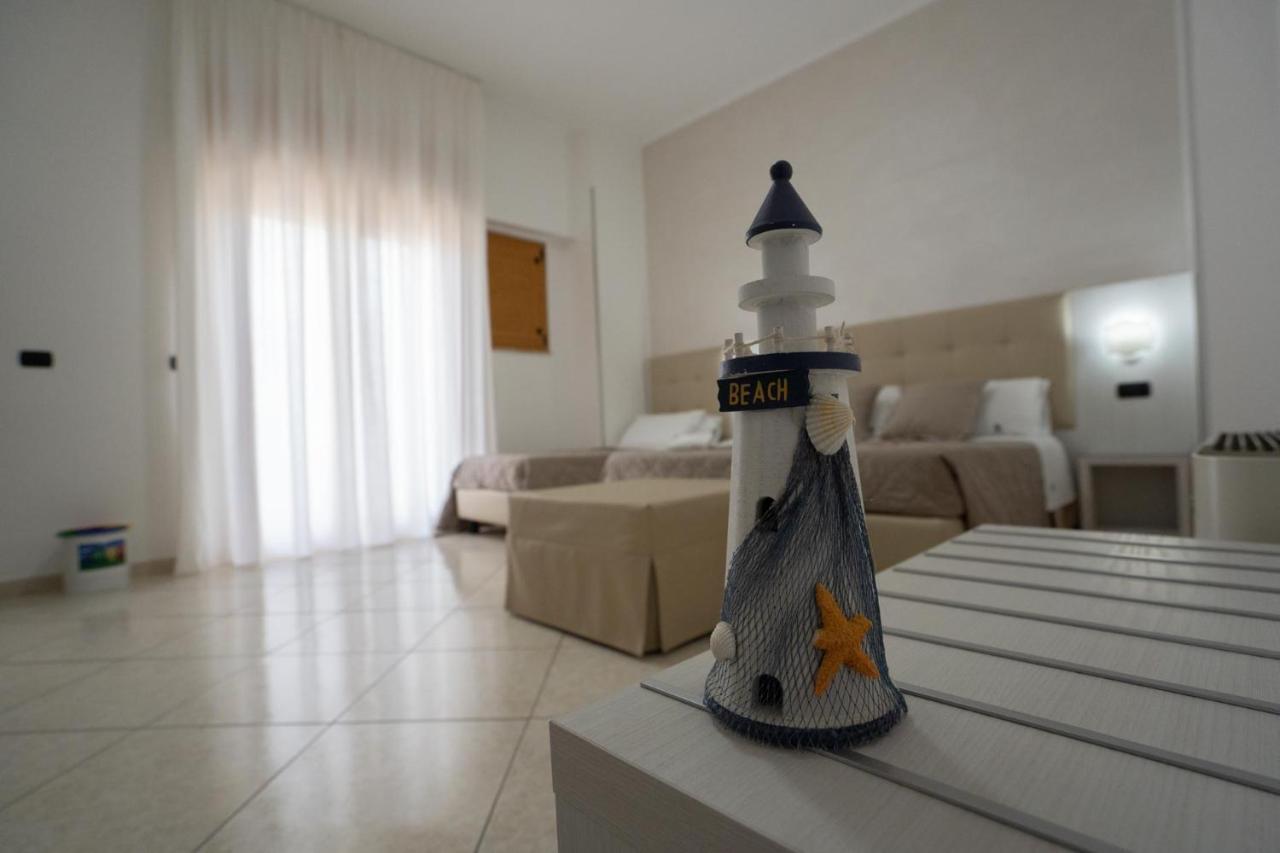B&B Il Gabbiano Порто-Чезарео Экстерьер фото
